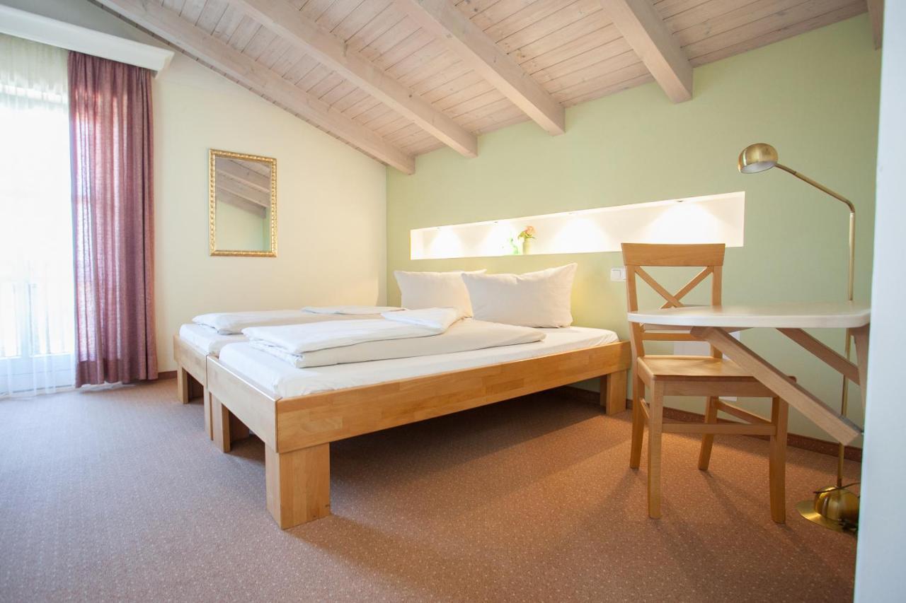 Hotel Egger-Stueberl Schechen Kültér fotó